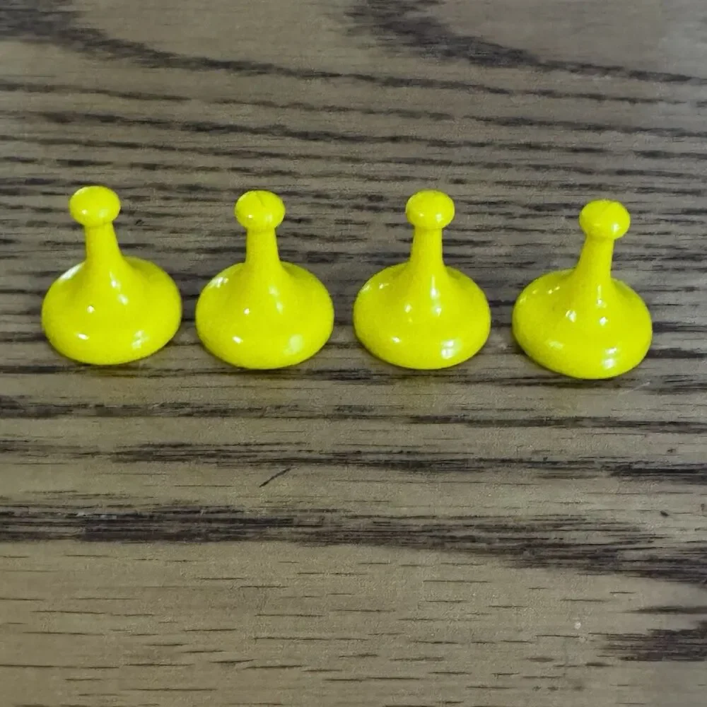 VTG 1992 Sorry Board Game Lot of 4 Yellow Tokens Replacement Pieces Parker Bros